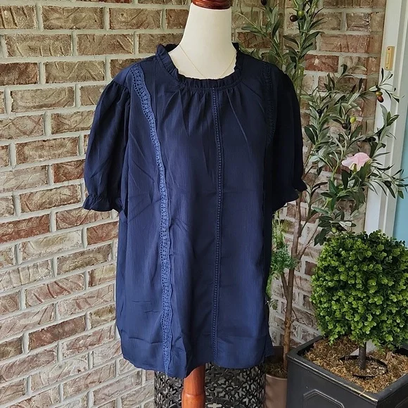 Navy Blue Short Sleeve Blouse, Size XL - Picture 2 of 10